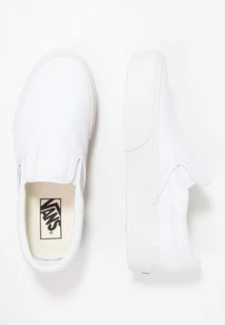 Vans Ua Classic Slip-On Platform - Trainers - True White -Vans Shop UK c7d94b84f2534c82b14ba391d13e212b