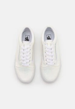 Vans Old Skool - Trainers - White -Vans Shop UK c9fb2e6e75c34b1ea8a2cd8b6b27190b