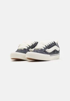Vans KNU SKOOL UNISEX - Skate Shoes - French Oak -Vans Shop UK ca8d10fe1b2a4584b511de73b96a2ff3