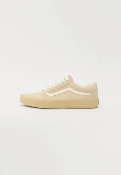 Vans OLD SKOOL UNISEX - Trainers - Bright Purple -Vans Shop UK cabc88204f3f4013a7e4881b1b4867fd