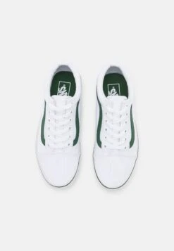 Vans Ua Old Skool Stackform - Trainers - Green/True White -Vans Shop UK cb40979d98494073be0a01be555852f9