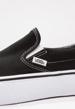 Vans Ua Classic Slip-On Platform - Slip-Ons 11 Vans Ua Classic Slip-On Platform - Slip-Ons -Vans Shop UK cdf4c392680441d39f185923505cc29b