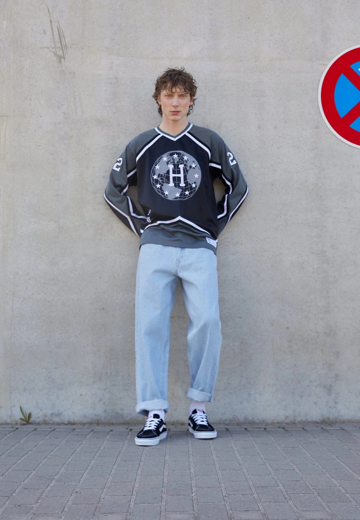 Vans Sk8 Low Unisex - Trainers - Black/True White 5 Vans Sk8 Low Unisex - Trainers - Black/True White - Image 3