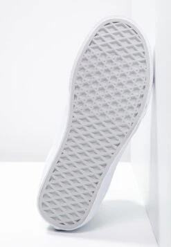 Vans Sk-Hi - High-Top Trainers - True White -Vans Shop UK d02048ee34734bfabc36094b5d0ee1af