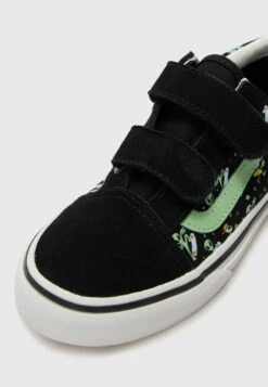 Vans OLD SKOOL UNISEX - Trainers - Black/green -Vans Shop UK d0ff79a2fac4408c84079a33ae6dedab