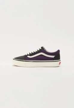 Vans PREMIUM OLD SKOOL UNISEX - Trainers - Pop Lace Black/gray -Vans Shop UK d21c65bf51974f36920a1c3f4f1bcf6d 2