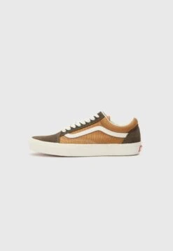 Vans OLD SKOOL UNISEX - Trainers - Pink/gum -Vans Shop UK d42f50c1b675481995cf45390c634e4f 10
