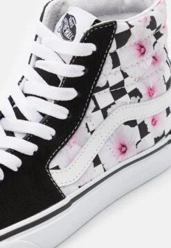 Vans X One Piece Sk8-Hi Unisex - High-Top Trainers - Hibiscus/Black -Vans Shop UK d4a2a6a5112f4432a09fdc9c11586896