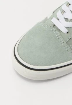 Vans OLD SKOOL UNISEX - Trainers - Pure Grey -Vans Shop UK d58239d7813c40c0a6515e8de0f8d834