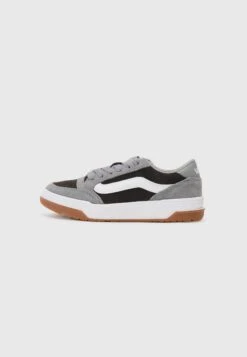 Vans HYLANE UNISEX - Skate Shoes - Gray -Vans Shop UK d631f94bf9b542c6a9679a24fd001629 5