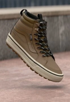Vans MTE SK8 HI WATERPROOF INSULATED UNISEX - High-top Trainers - Sepia/marshmallow