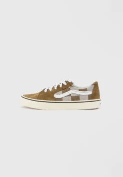 Vans SK8 LOW UNISEX - Trainers - Brown