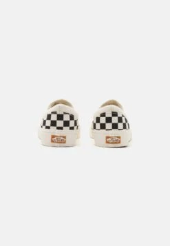 Vans Slip On Vr3 Unisex - Slip-Ons -Vans Shop UK db499a7ee86140db85fd20033793dbd2
