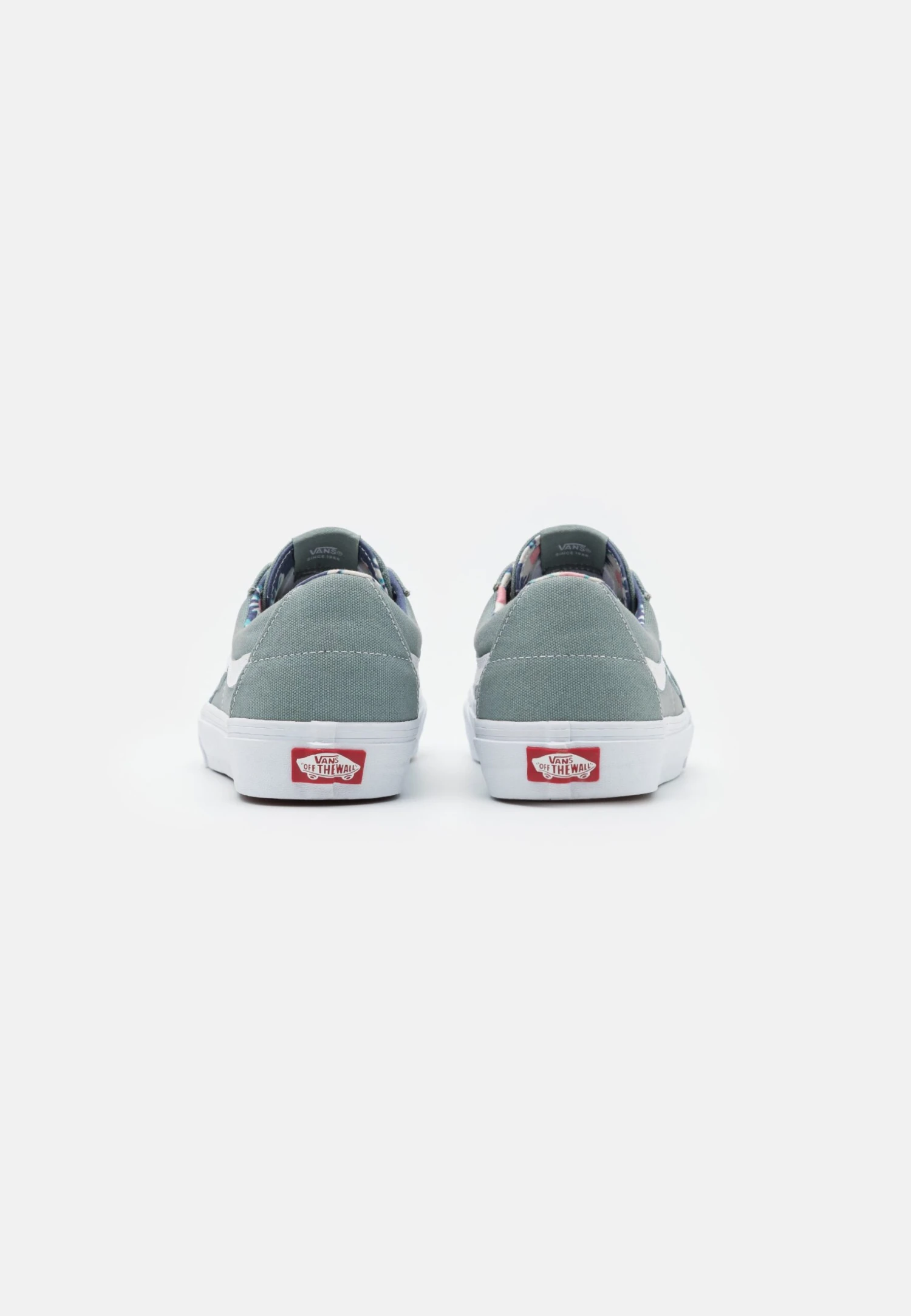 Vans Sk8-Low Unisex - Trainers - Green Milieu/True White 5 Vans Sk8-Low Unisex - Trainers - Green Milieu/True White - Image 3