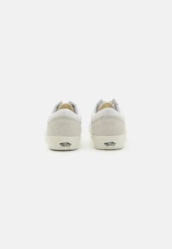 Vans OLD SKOOL UNISEX - Skate Shoes - Tone Marshmallow/white 19 Vans OLD SKOOL UNISEX - Skate Shoes - Tone Marshmallow/white -Vans Shop UK dd6bb1084c8142d5ad9189d01a54a7bb