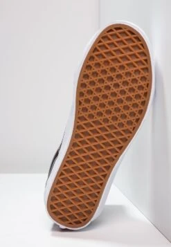 Vans Sk8-Hi Reissue - High-Top Trainers - Black/True White -Vans Shop UK de2458a79ec14c97b291df2b9b461cc9