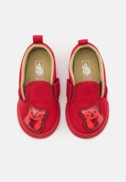 Vans Slip-On Unisex - Trainers - Red -Vans Shop UK de87caac4f724a23835526c63968c3e2