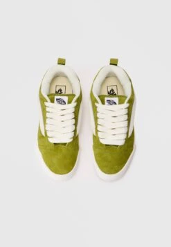 Vans KNU SKOOL UNISEX - Trainers - Aged Green -Vans Shop UK e0eccad9d53a4f3eb5e42630e18d7c19