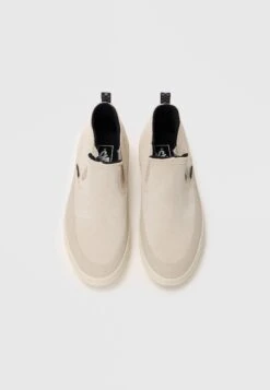 Vans MTE INSULATED UNISEX - Platform Ankle Boots - Beige/off White -Vans Shop UK e15c23c181fd47bfbb7762c829435e4f