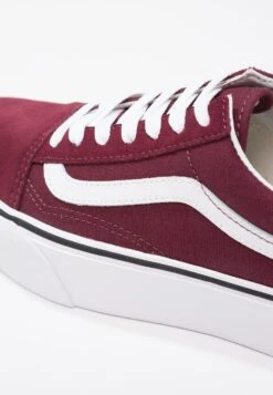 Vans Ua Old Skool Platform - Trainers -Vans Shop UK e1c968369bbb42529a94969944a7bb15