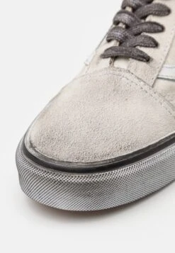 Vans Old Skool Unisex - Trainers - Stressed White/White -Vans Shop UK e686f2c7d0264e2abfcf25e6a8500385