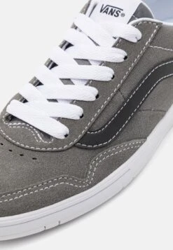 Vans CruzeUnisex - Trainers - Pewter/Black -Vans Shop UK e6d68da7e7584ce89c9d6646f15a8532