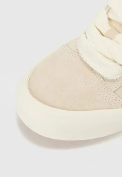 Vans KNU SKOOL - Trainers - Oatmeal/marshmallow -Vans Shop UK e716c85b2fe04d72b956aa0b03170e15