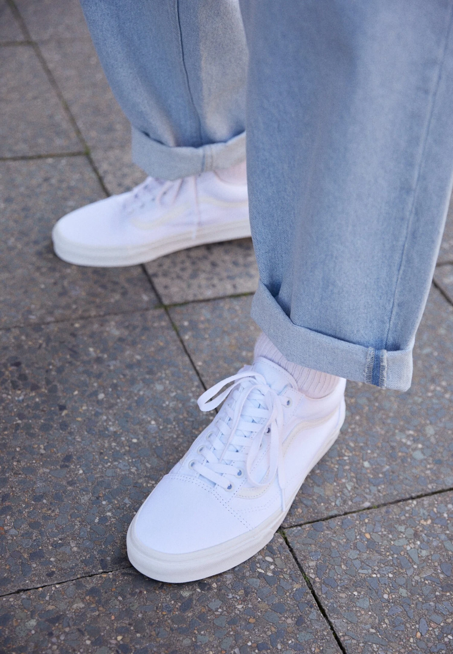 Vans Ua Old Skool Unisex - Trainers - True White 4 Vans Ua Old Skool Unisex - Trainers - True White - Image 2