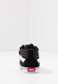 Vans In Sk8-Hi Crib Unisex - First Shoes - Black/True White -Vans Shop UK e7df408d812143e089e6bccc649927ad