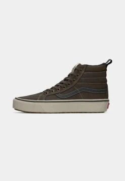 Vans MTE SK8 HI UNISEX - High-top Trainers - Black -Vans Shop UK ebd1fb09f916498d8b4f51626caad6e3