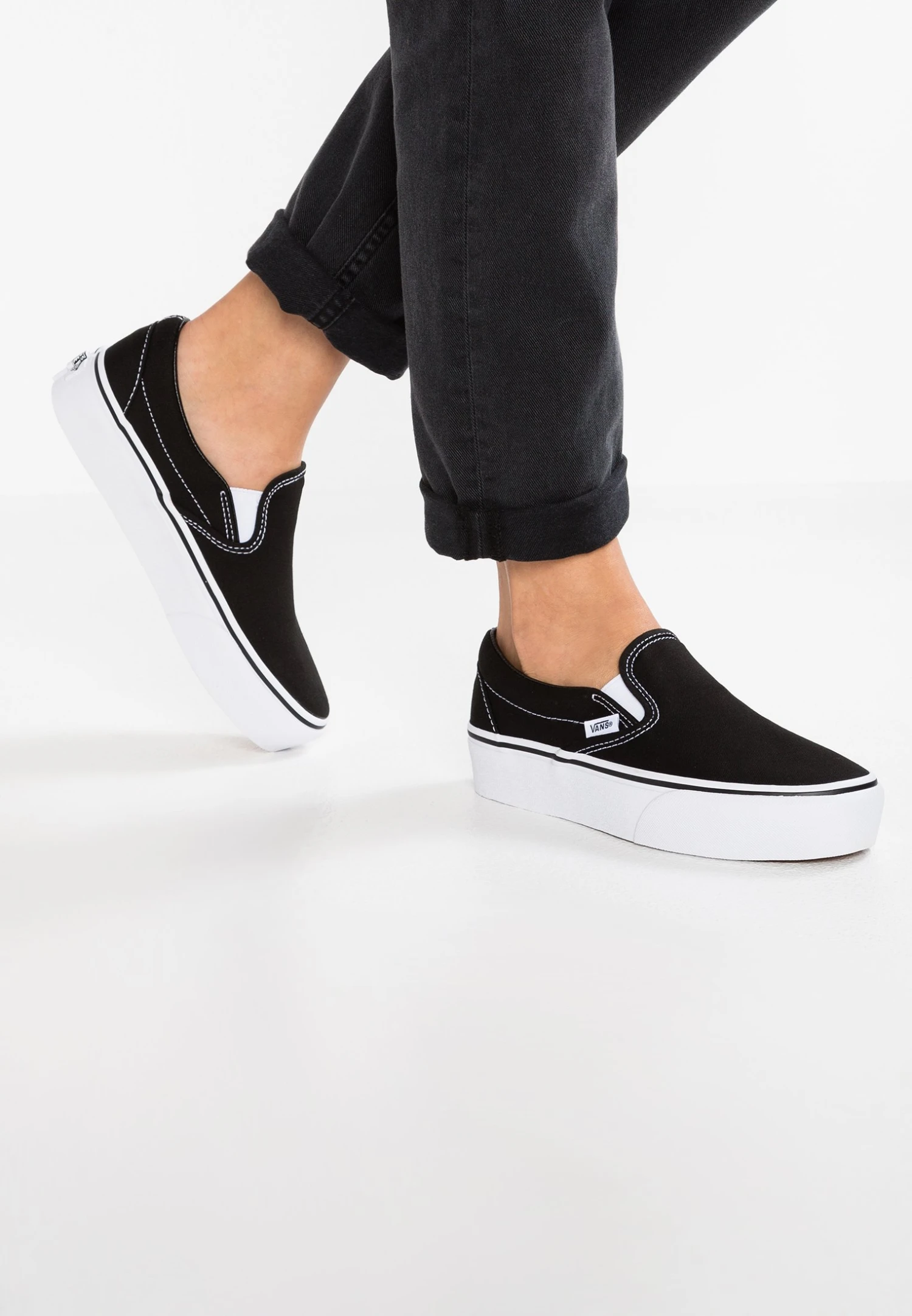 Vans Ua Classic Slip-On Platform - Slip-Ons 3 Vans Ua Classic Slip-On Platform - Slip-Ons
