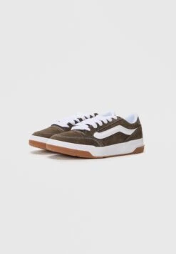 Vans HYLANE UNISEX - Skate Shoes - Brown -Vans Shop UK ef471f97b07f4e2abc759f018db4de14