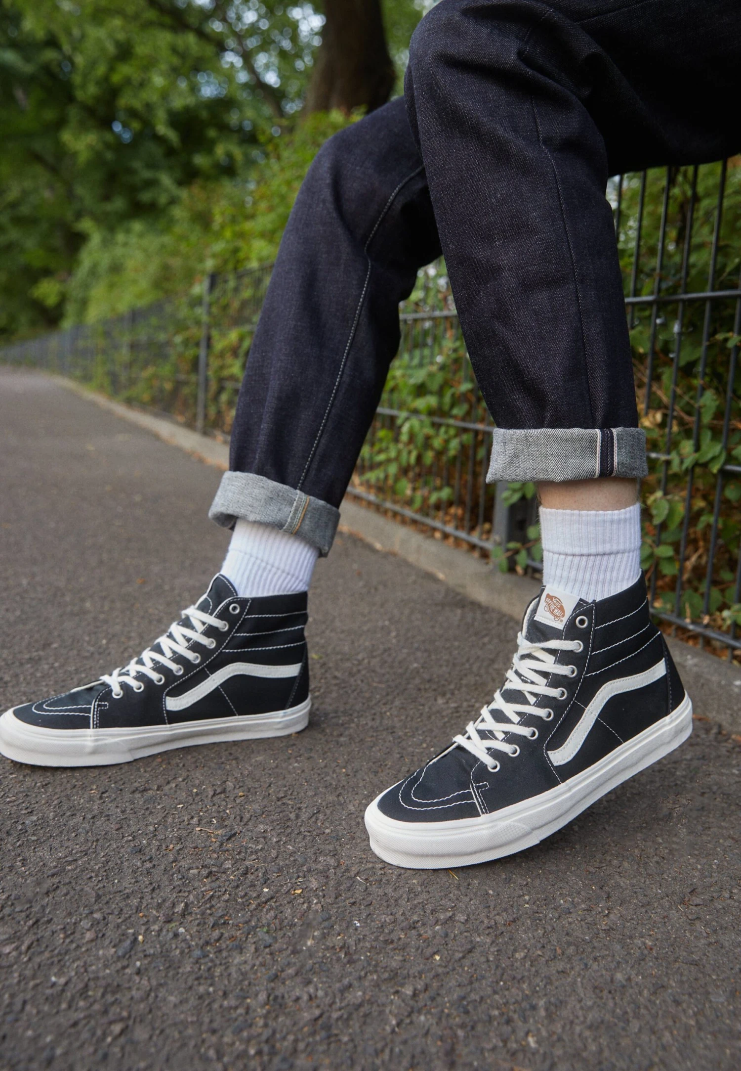 Vans Sk8-Hi Tapered Unisex - High-Top Trainers - Black/Natural 4 Vans Sk8-Hi Tapered Unisex - High-Top Trainers - Black/Natural - Image 2