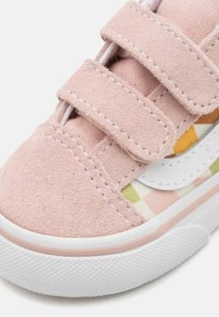 Vans Old Skool Unisex - Trainers - Multi-Color/True White -Vans Shop UK f1a7acb5937c4b86b344c5f3e37cc2e7