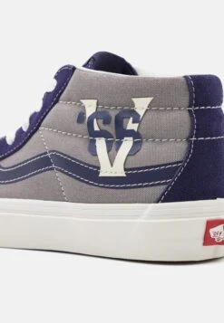 Vans Jn Sk8 Mid Unisex - Trainers - Navy 13 Vans Jn Sk8 Mid Unisex - Trainers - Navy -Vans Shop UK f2a5fc4403b449bca12467081d70dc27