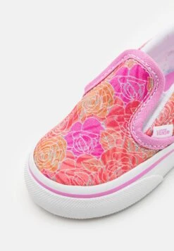 Vans Slip-On - Slip-Ons - Rose/Pink -Vans Shop UK f2a69aa631424e60bcadf4b9e56bdde6