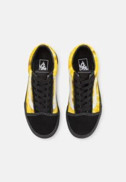 Vans Old Skool - Trainers - Black/Yellow -Vans Shop UK f49a7b088d4140f2b4e43b926844ae4f