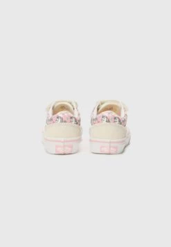Vans OLD SKOOL UNISEX - Trainers - Corn/marshmallow/pink -Vans Shop UK f8c78c8806f74beabe35b1b4162a62ee
