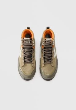 Vans SK8 HI UNISEX - High-top Trainers - Brown/khaki 13 Vans SK8 HI UNISEX - High-top Trainers - Brown/khaki -Vans Shop UK f8e3879fad2941b791cb355b2b6ca3c9