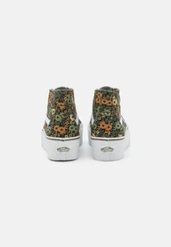 Vans Stackform - High-Top Trainers - Camo Loden Green -Vans Shop UK fa4e79d4276a40908169debcbd6260b4