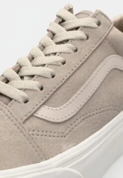 Vans OLD SKOOL STACKFORM - Trainers - Mushroom/taupe Mist -Vans Shop UK fc48b810383d4dae95207fa7f7be96dc