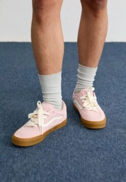 Vans ROWLEY CLASSIC UNISEX - Trainers - Marshmallow/white -Vans Shop UK fd6a50c52cc640978de519f9825e3e03 2