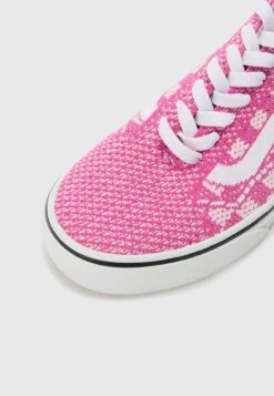 Vans OLD SKOOL UNISEX - Trainers - Raspberry -Vans Shop UK fe5c9f1d90a446d887595a152efaaccf