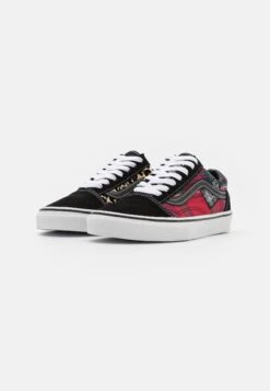 Vans Old Skool Unisex - Trainers - Tartan/Black -Vans Shop UK fe6b1c95927d4bbb8bd55e0c6283d5a0