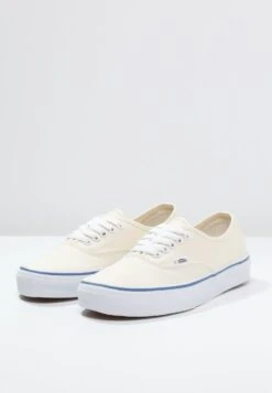 Vans AUTHENTIC - Skate Shoes - White -Vans Shop UK ffc164a1a9e84e7ab96ad931664a94df